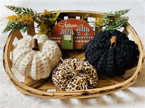 easy crochet pumpkins  pattern fresh knack