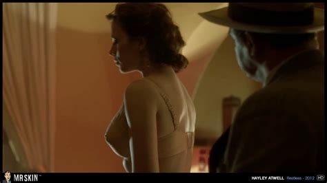 naked hayley atwell in restless 2012