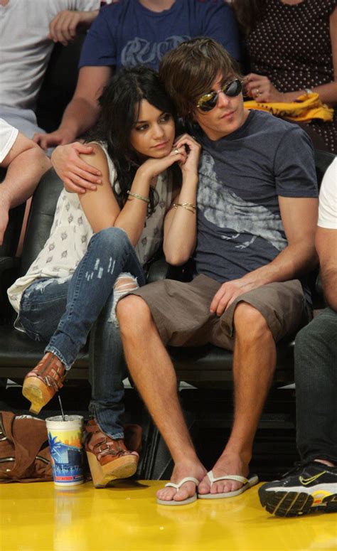 Zac And Vanessa At The Lakers Game Celebrity Couples Photo 5732977