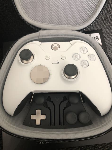robot white elite controller yesterday       wanted rgaming