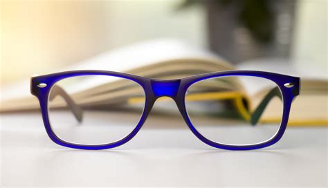 How To Buy Your First Set Of Reading Glasses