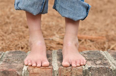 barefoot boosts brain development
