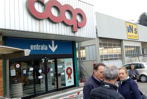 coop lombardia spiega chiusura negozio legnanese sempione news