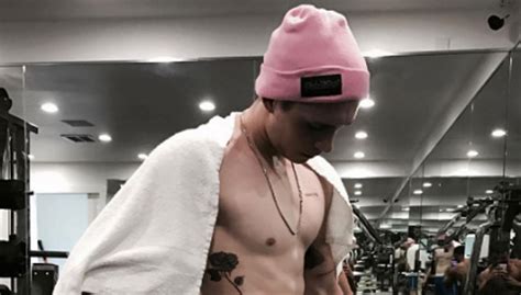 Brooklyn Beckham’s Bulge — See His Sexy Gym Selfie