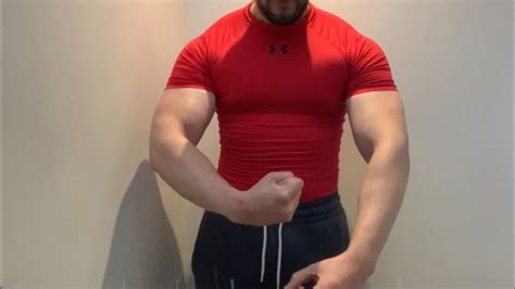 watch my muscle flexing dance cocky bodybuilder shows off bulk and
