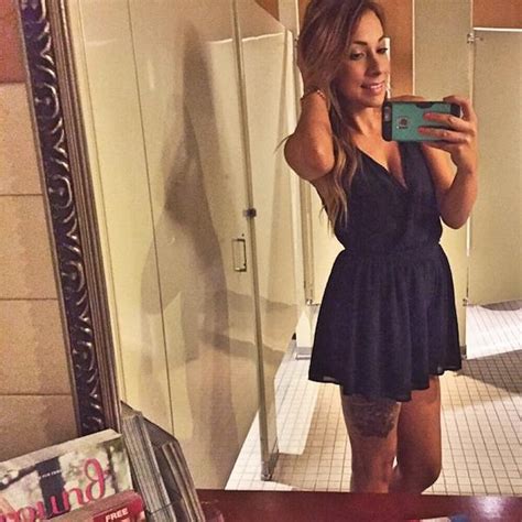 Here Are The 21 Hottest Mirror Selfies Of The Week