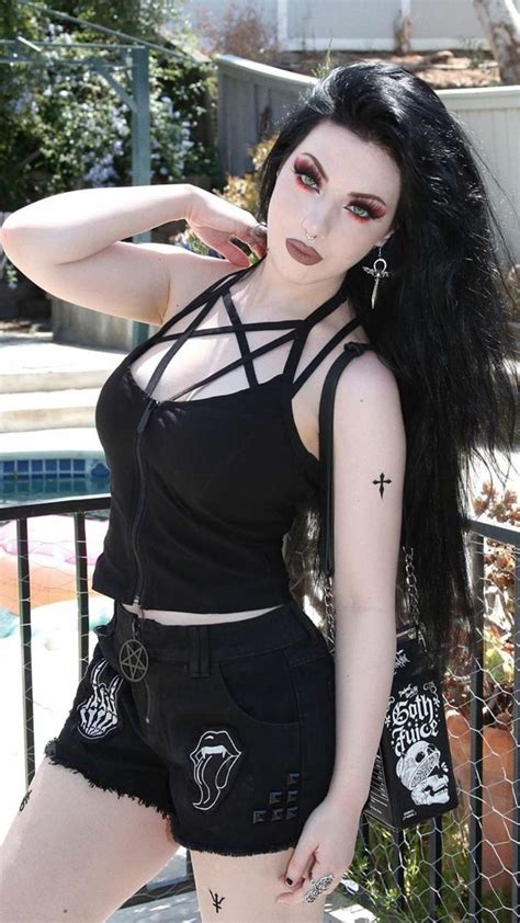 Pin By Scott Winters On Kristiana Hot Goth Girls Gothic Girls Goth