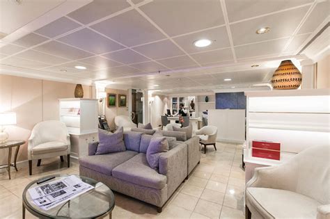 concierge lounge  oceania riviera cruise ship cruise critic