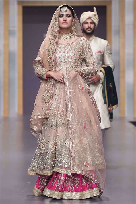 buy pakistani bridal dress in pink color for wedding