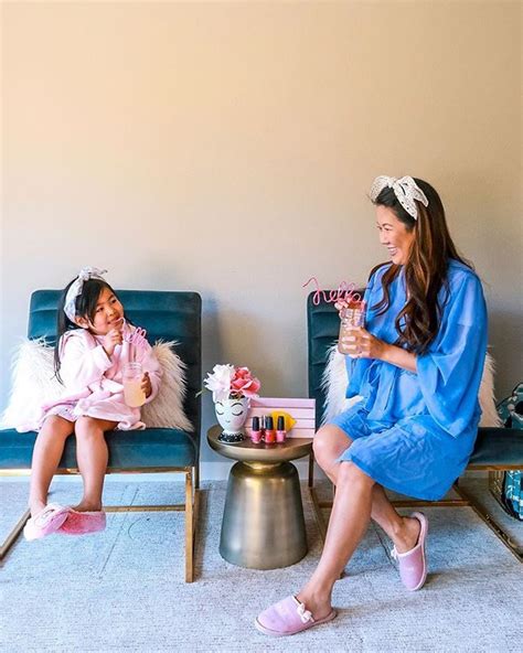 mommy daughter spa days       hairstyles