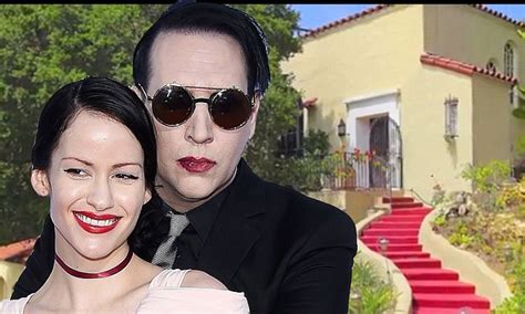 Marilyn Manson Reveals He Has Sex At Least 5 Times A Day Daily Mail