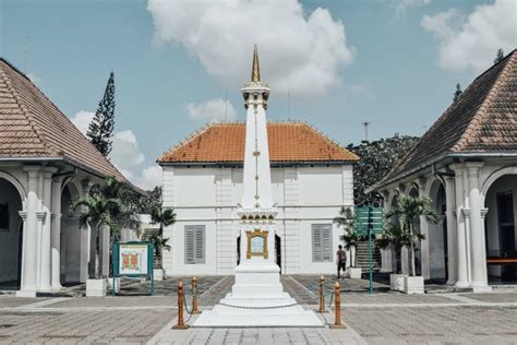 wisata dekat stasiun lempuyangan  menarik  populer kumparancom