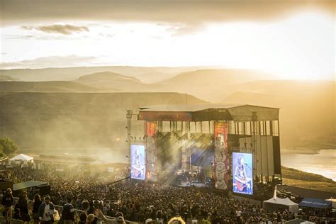 sasquatch music festival announces lineup with the cure headlining once again