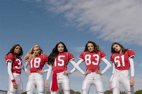 The Sexiest Football Puns In The Victoria S Secret Super