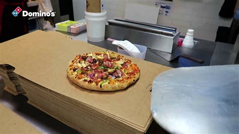 dominos stuntweek de hele week pizza afhalen vanaf  youtube