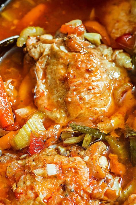 slow cooker chicken recipe  tomatoes  bell peppers eatwell