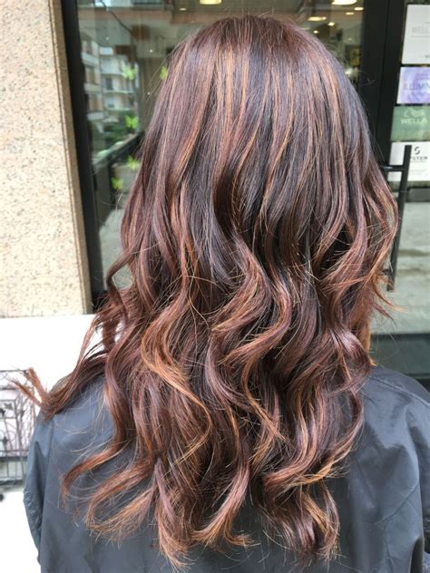Capelli castani balayage, capelli biondi castani, capelli scuri, . Pin su Acconciature facili