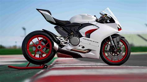 ducati panigale  white rosso livery iamabiker  motorcycle