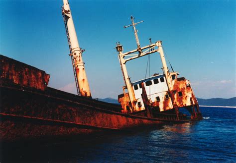 sunk ship  photo  freeimages