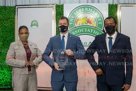 vemco wins supermarket association manufacturer award trinidad  tobago newsday