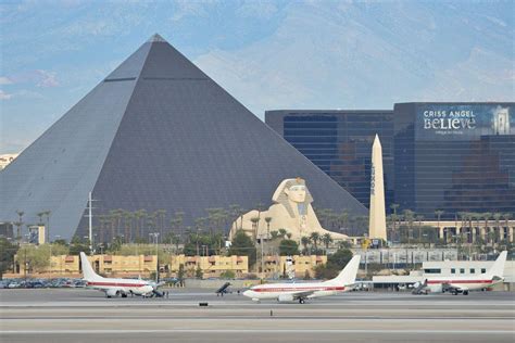 Why You Should Walk From Mccarran Airport To The Strip Wanderwisdom