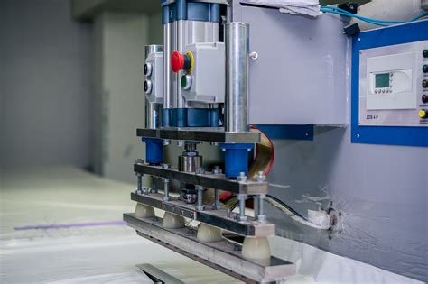fiber laser  watt cutting machine