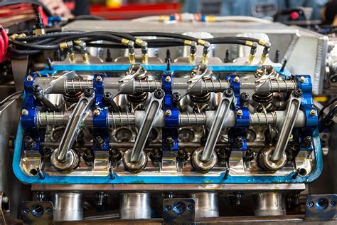 engines   fastest piston powered car  bonneville