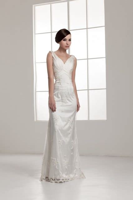 Cheap Simple Elegant Wedding Dresses With Floor Length Backless Lace