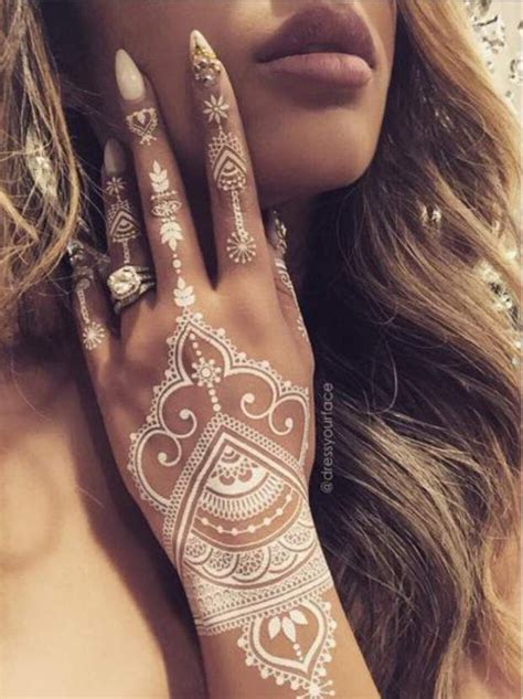 les plus beaux tatouages au henné repérés sur pinterest tatouage