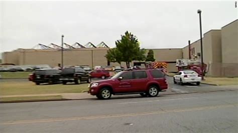 1 taken to hospital 2 detained after explosion at memphis high school