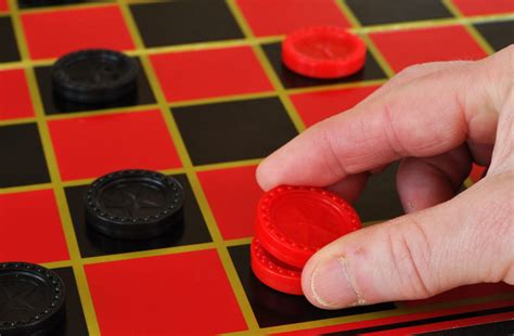 play checkers paper games