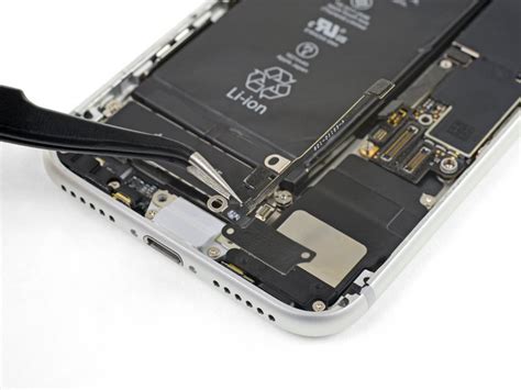 Thay ic wifi iPhone 13, GIÃ Ráºº, BH 3 thÃ¡ng, láº¥y liá»n, HCM