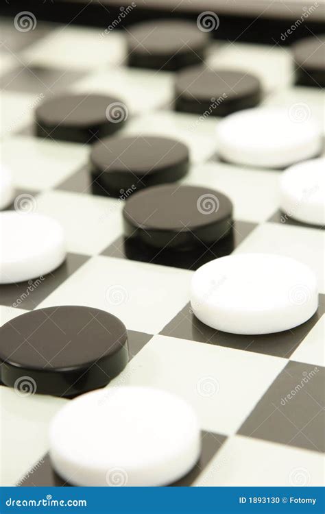 black  white game pieces jawerest