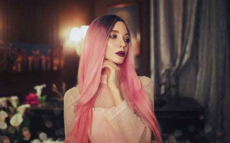 1280x800 Pink Hair Girl Looking Side 4k 720p Hd 4k Wallpapers Images