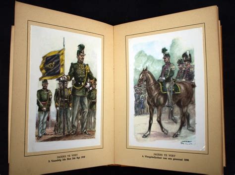 naslagwerk belgische uniformen met  kleurenkaarten catawiki