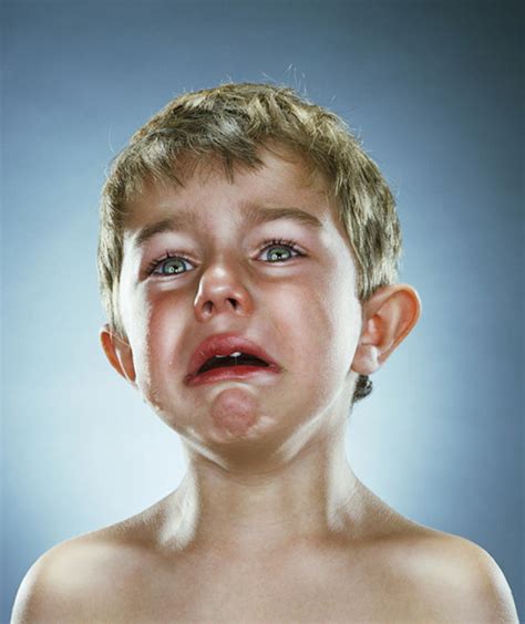 crying children photo serie  jill greenberg studio   good design