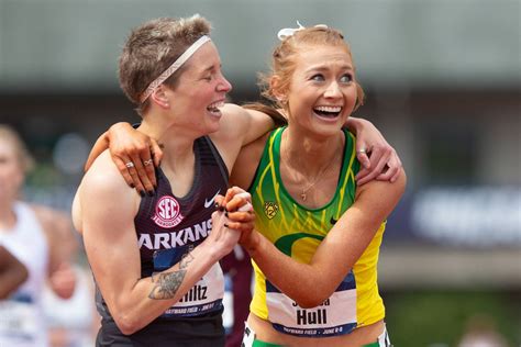 Jessica Hull Takes The Oregon Ducks To Victory In The Dmr At The Ncaa