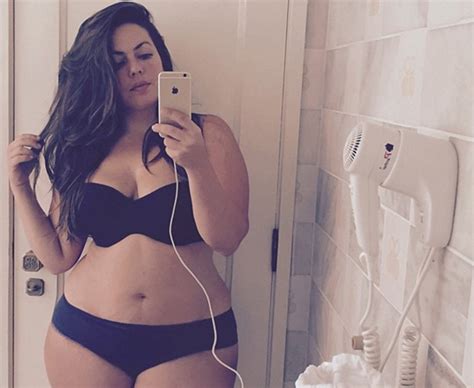 Fluvia Lacerda Shows Off Her Curves In Hot Selfie Size