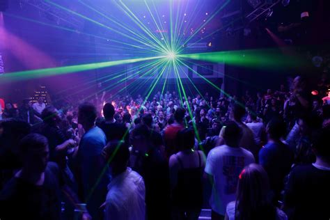 experts warn nightlife industry faces  job losses  action