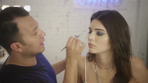 Watch Watch Kendall Jenner S Makeup Artist Give Her The