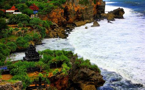 tempat wisata pantai  jogja pantai baron vrogueco
