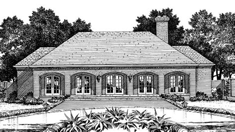 pin  deanna fridley  house plans favorite courtyard garden southern living house plans