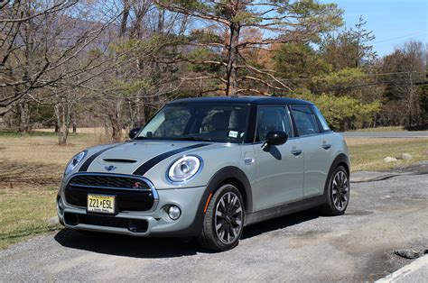 mini cooper  hardtop  door gas mileage review