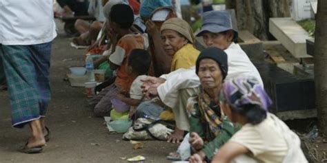 fakta  balik makin  jumlah  miskin  indonesia