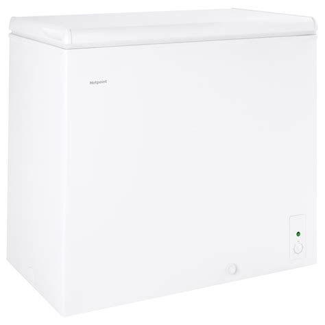Hotpoint 6 9 Cu Ft Manual Defrost Chest Freezer White In The Chest