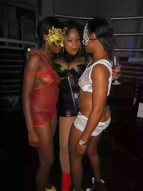 naija party club babes in nude mega dildo insertion