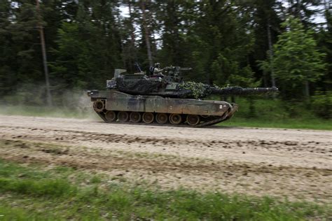 reversal  abrams tanks  ukraine underscores focus  natos