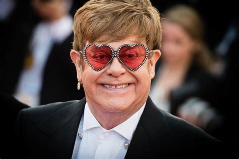 Elton John Slams Gay Scenes Censorship In Russia The Rahnuma Daily