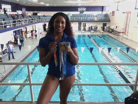 Photos Howard University Olympic Swimmer Host Swim Clinic Wtop News