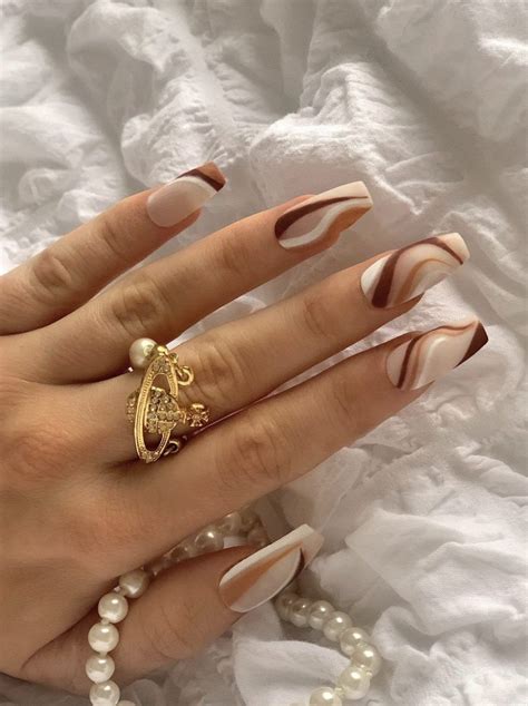 trendy abstract nails youll     year stylish nails